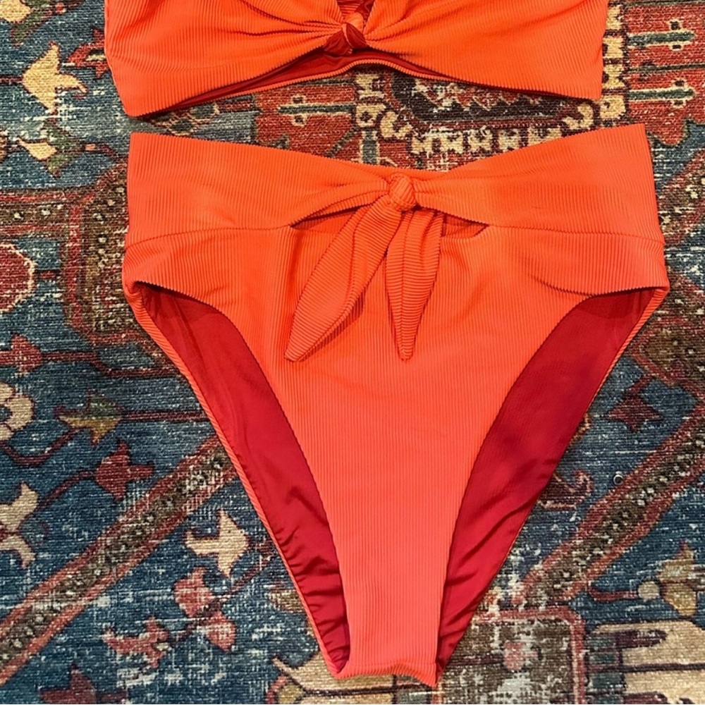 Beach Riot Red Bikini - size medium ❤️‍🔥 - Picture 5 of 6